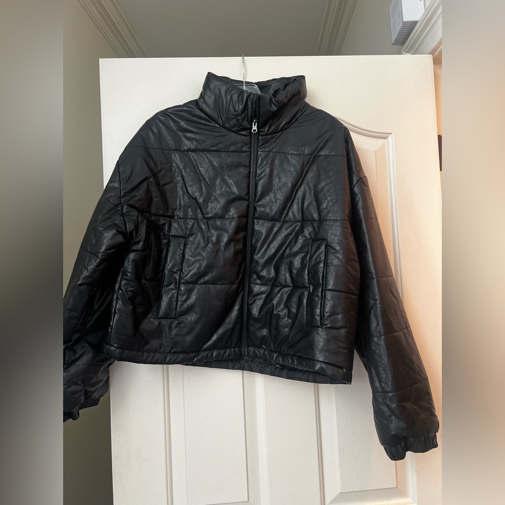 Women's Black Puffer Jacket